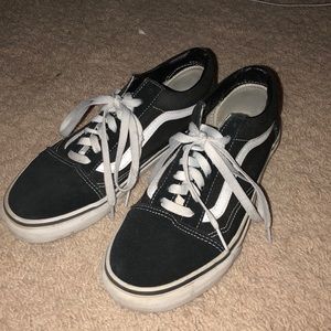 Black Classic Stripe Vanz